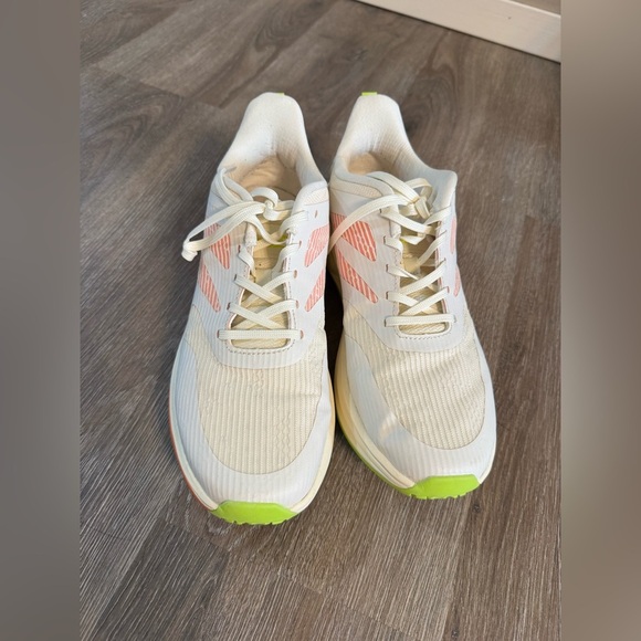 5/$25 Avia Stylish White and Pink Women's Sneakers - Picture 2 of 8